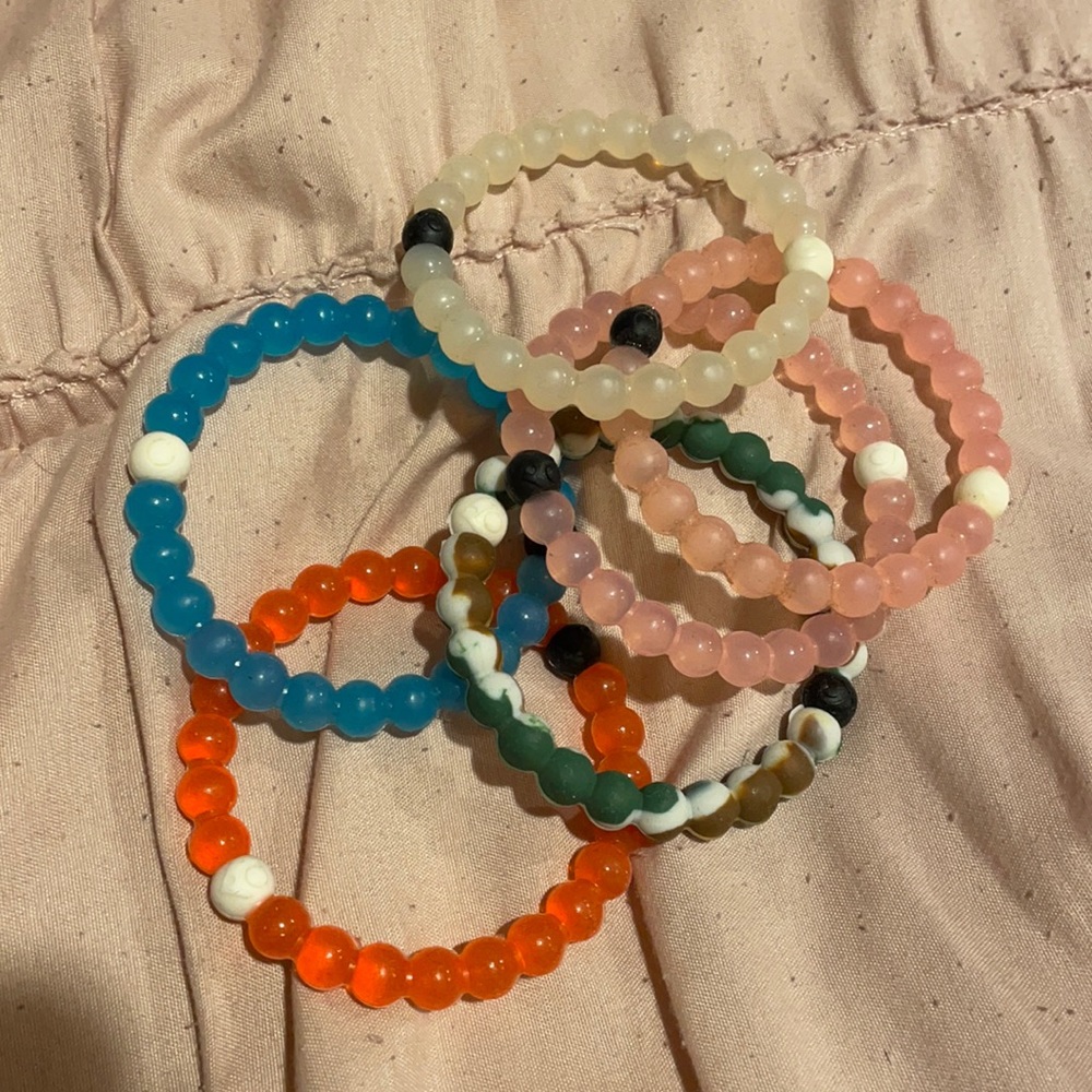 Pack of 6 LOKAI bracelets !